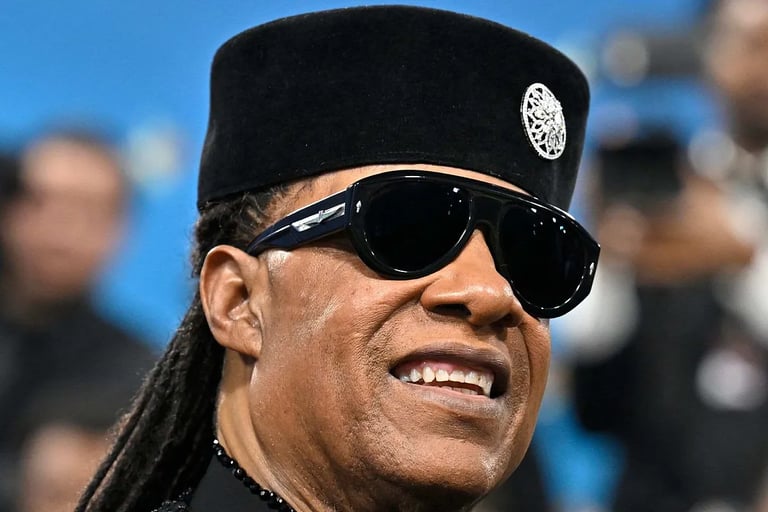 Stevie Wonder Delights Hyde Park with Hits, Humorously Addresses Blindness Rumors