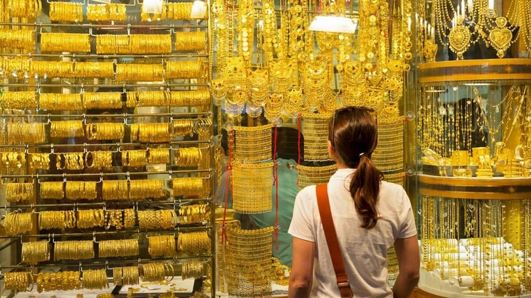 Gold Prices Skyrocket Amid U.S. Election Uncertainty and Middle East Tensions