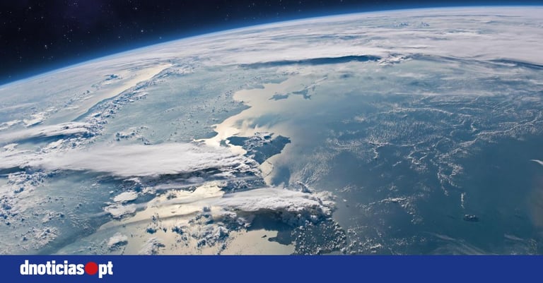 Meteorite Study Suggests Earth Had Native Hydrogen for Water Formation, Challenging Extraterrestrial Delivery Theory