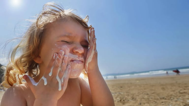 Breakthrough: Engineered E. coli Produces Eco-Friendly UV Shield, Gadusol, for Future Sunscreens
