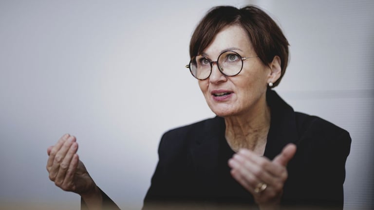Germany's Education Minister Faces Backlash Over Funding Cuts Linked to Political Criteria