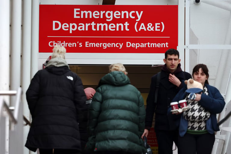 Lib Dems Reveal Shocking Rise in A&E Wait Times: 518,000 Patients Suffer 12-Hour Delays in 2023