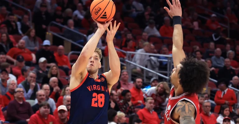 Virginia Edges SMU 72-68, Extends Winning Streak with Stellar Performances from Thomas and De Ridder