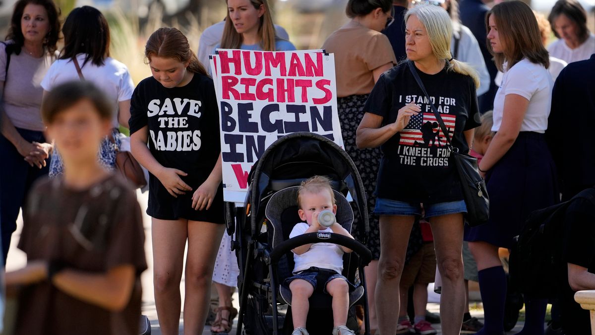 Arizona Repeals 160-Year-Old Abortion Ban Amid National Debate