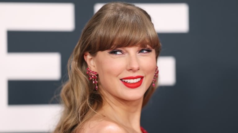 Taylor Swift's Heartfelt Surprise: 8-Year-Old Fan Receives Signed Guitar and Note