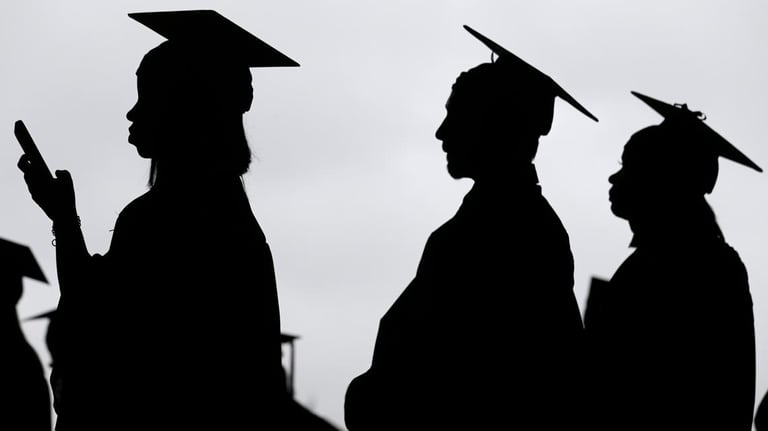 Student Loan Interest Resumes: Borrowers Urged to Consider Income-Based Plans Amid Legal and Financial Challenges
