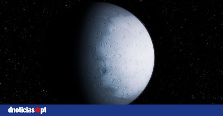 Cassini Data Reveals Enceladus's Ocean Packed with Complex Organics, Boosting Life Potential