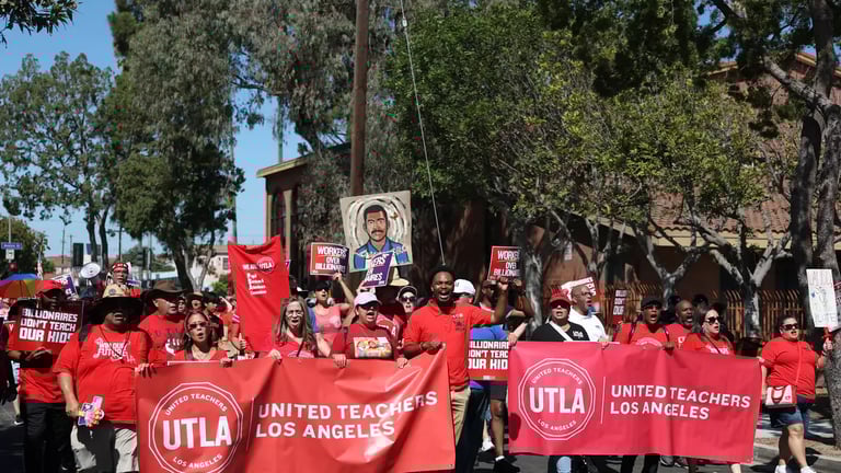 LAUSD Races to Avert Strike with Weekend Talks, Tentative Deal Boosts Teacher Salaries