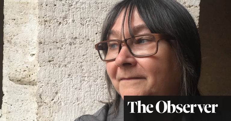 Dystopian Future Unveiled: Ali Smith's 'Gliff' Explores Totalitarianism and Hope Through Non-Binary Teen's Journey