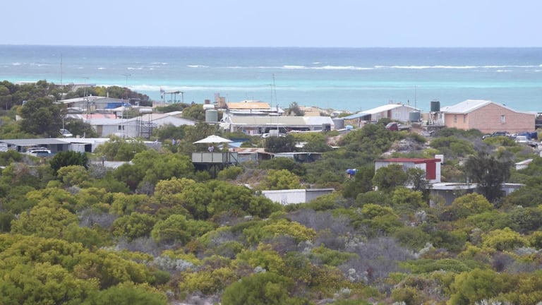 Evacuations Ordered as Uncontrolled Bushfire Threatens WA Communities, Roads Closed