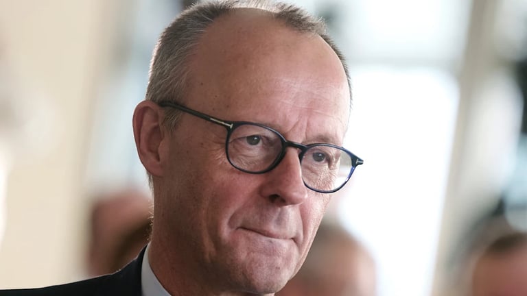 Poll Shows CDU/CSU and SPD Unable to Form Majority, AfD Leads at 26%