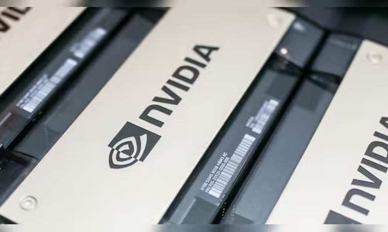 NVIDIA Unveils Project DIGITS: A Desktop AI Supercomputer Revolutionizing Local AI Development