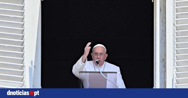 Pope Francis Calls for Global Peace, Remembrance of War Victims, and Prayers for Brazil Plane Crash Victims