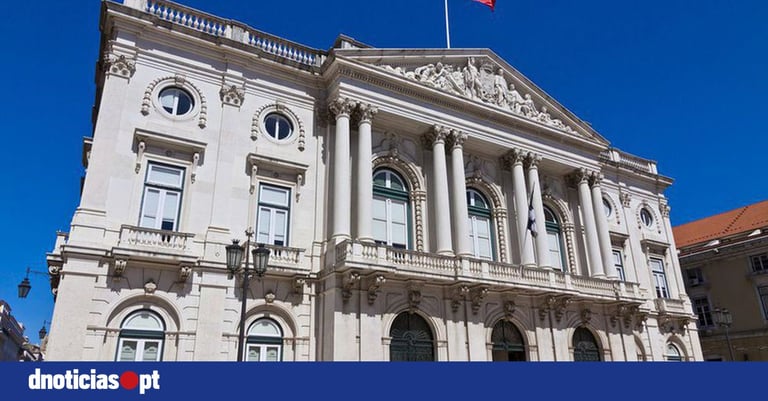 Four Arrested in Festive Lighting Corruption Probe Spanning 10 Municipalities, Including Lisbon