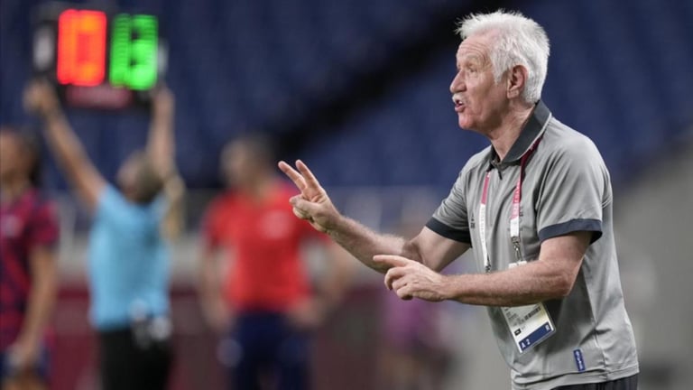 Tom Sermanni Returns as Matildas Interim Coach Amidst Olympic Disappointment and Ranking Concerns