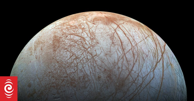 Europa's Hidden Ocean: New Study Questions Habitability Amidst Geologically Quiet Seafloor