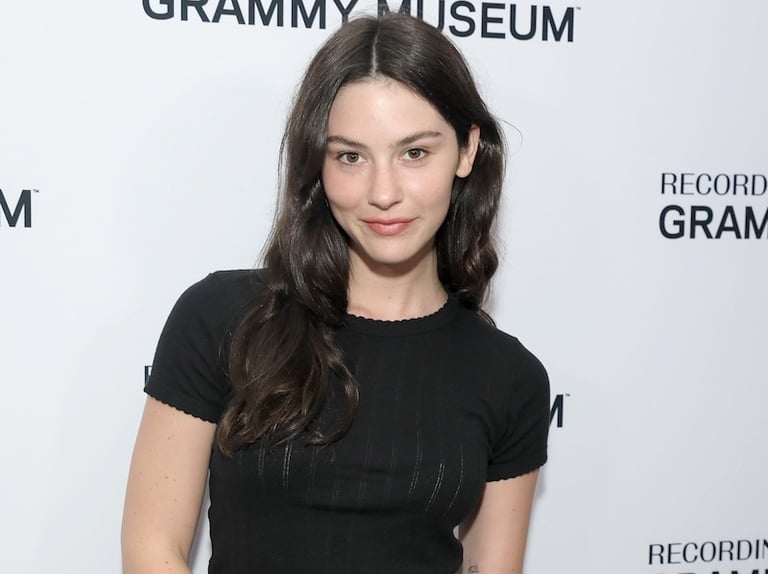 Gracie Abrams: Grammy Nominee and Rising Pop Sensation to Receive Hal David Starlight Award