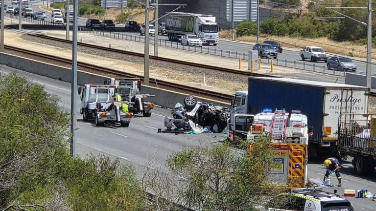 Major Crash Disrupts Perth Transport: Mandurah Line Train Services Halted, Freeway Traffic Delays