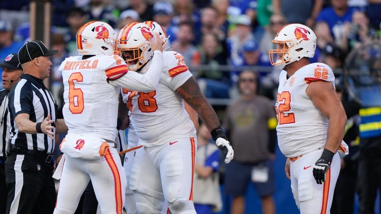 2025 NFL Season Thrills with Record Comebacks, Last-Minute Wins, and Unpredictable Drama