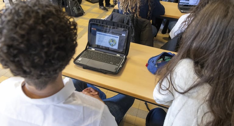 NYC Schools Introduce Traffic-Light AI Guidance to Balance Innovation and Safety in Classrooms