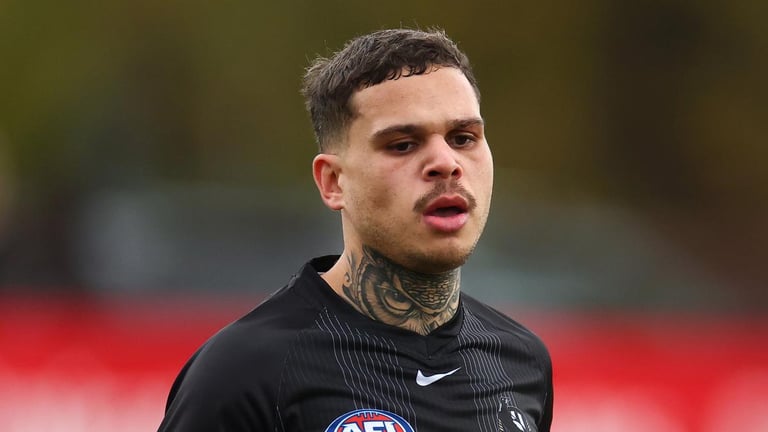Norm Smith Medallist Bobby Hill Released by Collingwood Amid Personal Break and Online Abuse