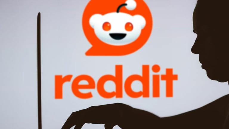 FTC Probes Reddit's Data Practices Ahead of IPO, AI Deal with Google Under Scrutiny