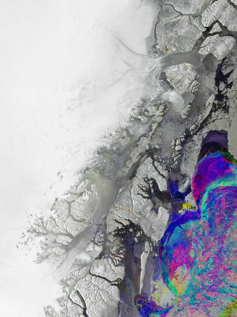 Greenland Ice Sheet's Rapid Shrinkage Threatens Global Sea Levels, New ESA Data Reveals