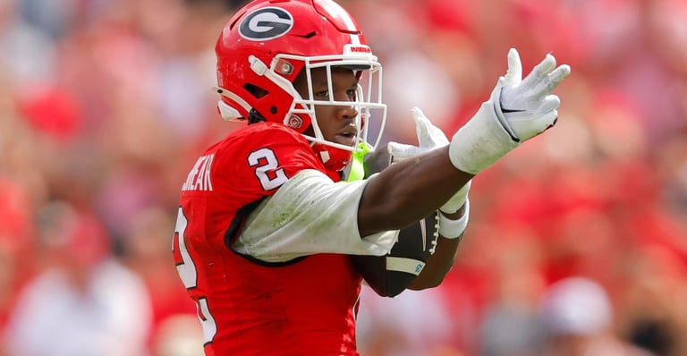 Top-10 Showdown: Undefeated Georgia and Alabama Clash in High-Stakes SEC Battle