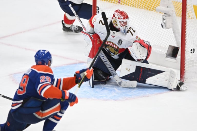 Panthers Lead 2-1: Game 4 Showdown Looms Against Oilers with Betting Tips and Predictions