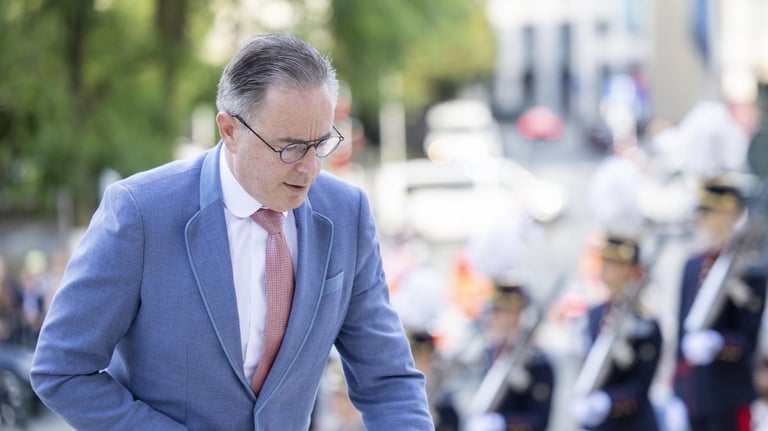 Belgian PM Engages Vice-PMs in Tense Budget Talks to Avoid Political Crisis