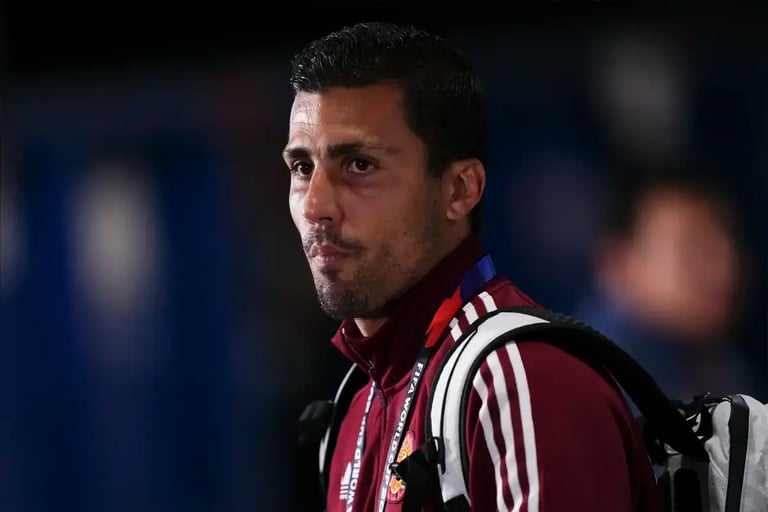Rodri Contract Talks Stalled Until Post-World Cup Amid Real Madrid's Lingering Interest
