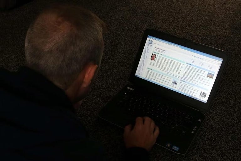 Wikipedia Challenges UK Online Safety Act Over Volunteer Privacy Concerns
