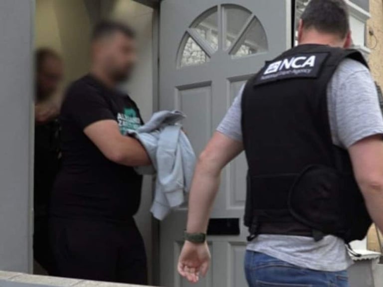Dawn Raids Bust Alleged People Smuggling Ring in Kent, Four Arrested