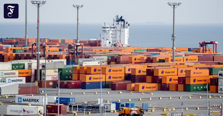 German Economy Sees Fragile Growth Amid U.S. Tariff Tensions and Looming Uncertainty