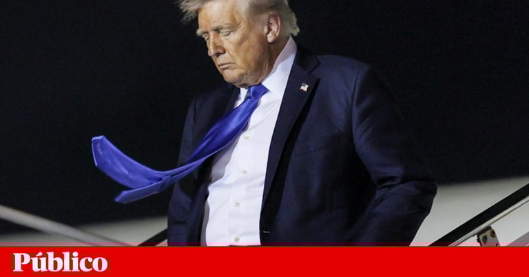 Trump Defends Economic Policies Amid First Quarter Shrinkage; Blames Biden, Faces Tariff Backlash