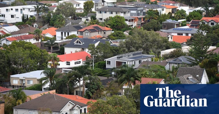 Australia's Rental Heat Crisis: Calls for Cool Down Regulations as Indoor Temps Soar