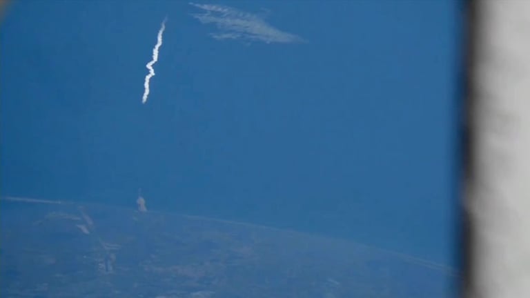 SpaceX's Starship Launch Captured from ISS as Artemis Moon Mission Nears