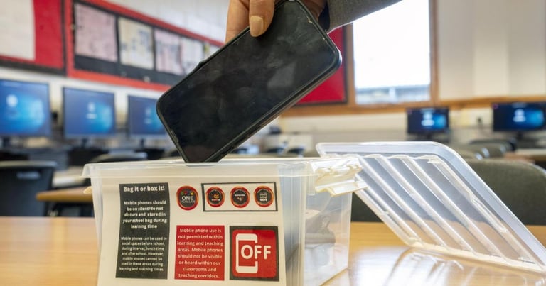 Government Pushes for Legal Mobile Phone Ban in Schools Amid Child Safeguarding Concerns