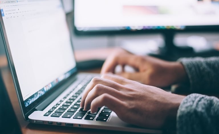 Graduates Trapped in 'AI Doom Loop': Job Search Frustrations Amid Rising Tech Industry Challenges