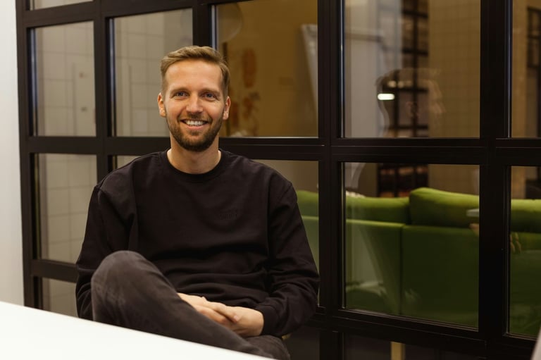 Vinted Soars to €8B Valuation with €880M Sale, Eyes US Expansion