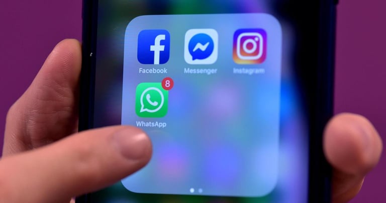 Experts Urge Caution on Under-16 Social Media Ban Amid Lack of Evidence