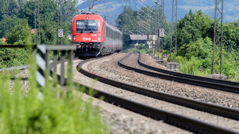 Germany's €16 Billion Brenner Rail Project Faces Political Hurdles and Funding Decisions