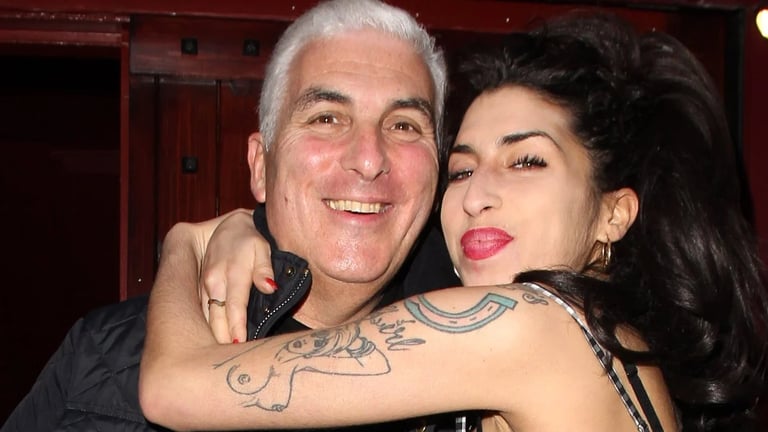 Mitch Winehouse's Estate Battles Over Amy's Auctioned Items in High Court
