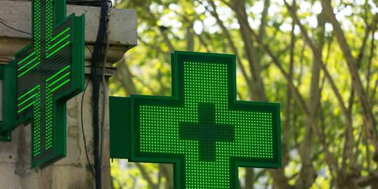 French Pharmacies Plan Mass Closure in Protest Against Healthcare Cuts