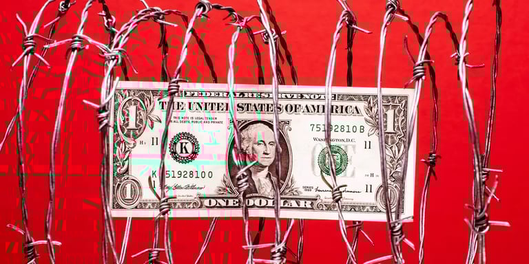 US Dollar's Dominance in Global Reserves Drops to 55%, Sparking Shift to Nontraditional Currencies and Gold