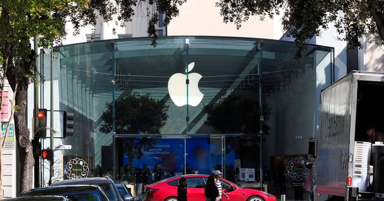 EU Hits Apple and Meta with €700 Million Fines Under New Digital Markets Act