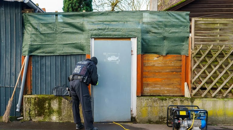 Massive German Police Raid Targets Smuggling Ring; Two Lawyers Alleged Masterminds