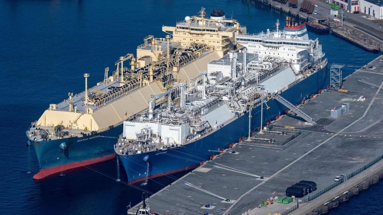 Africa Expands LNG Exports to Europe Amid Infrastructure and Security Hurdles