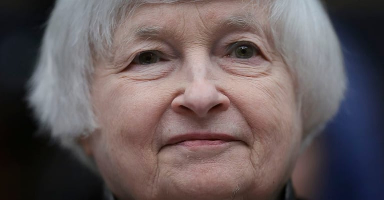 Yellen Urges Federal Oversight for Stablecoins, Crypto Regulations Loom