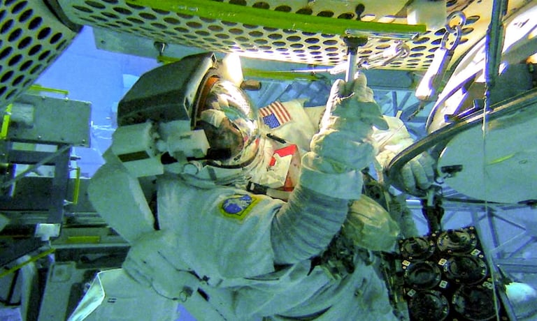 Spacewalk Targets Microbial Contamination Risks on ISS in Crucial Mars Mission Prep